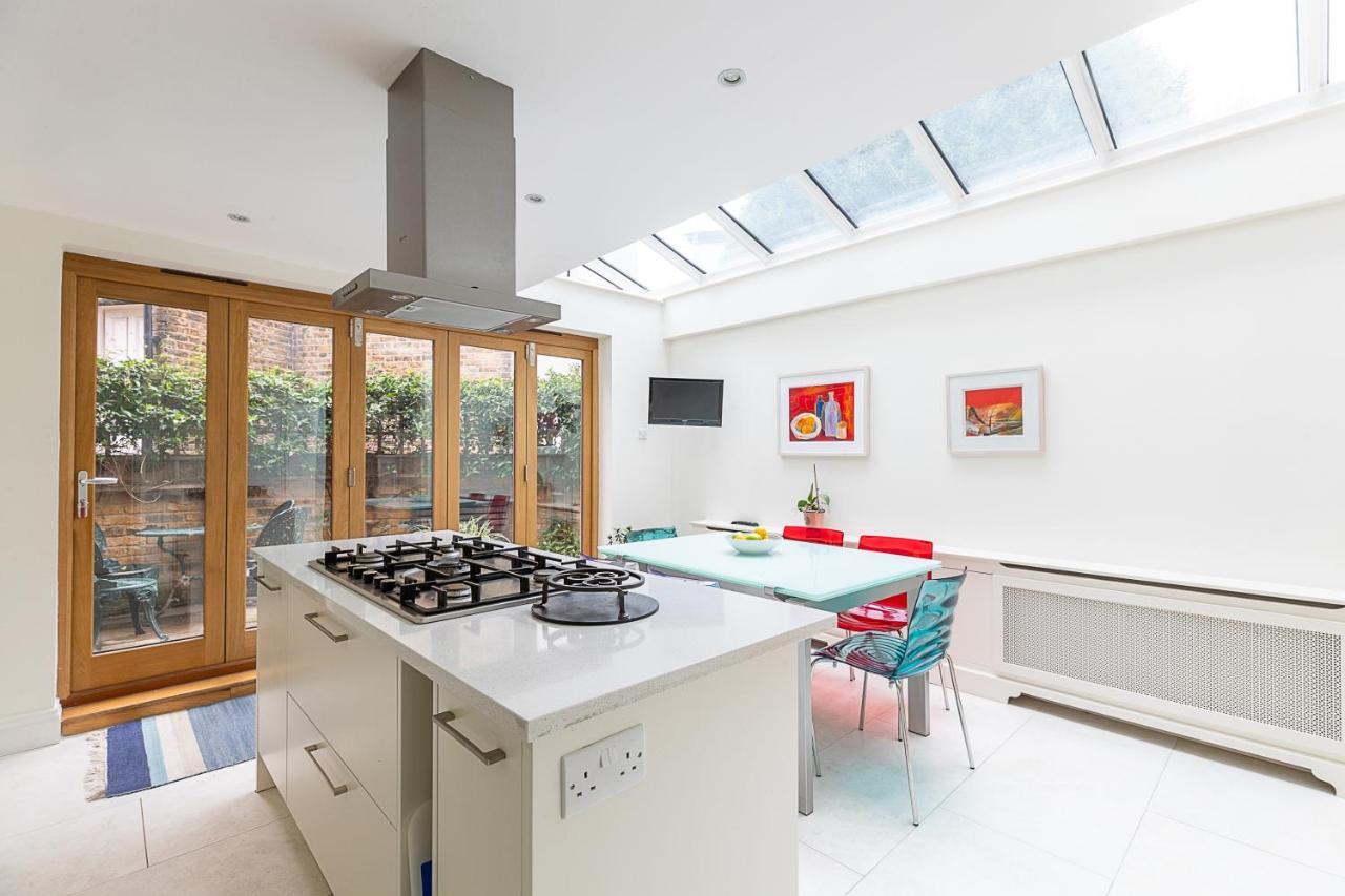 Joivy Stunning 3 Bed, 2 Bath House With Garden And Rooftop Terrace Apartment London Bagian luar foto